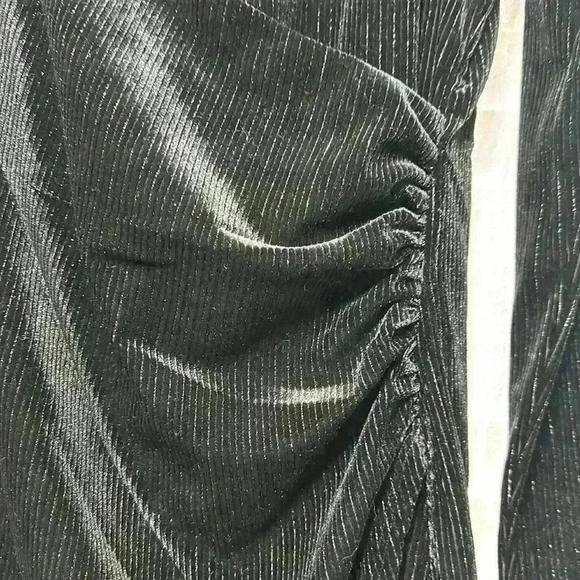 NWT BCBGeneration Women's V-Neck Long-Sleeve Velvet Mini Dress sz 14 Item#8R - Picture 7 of 12